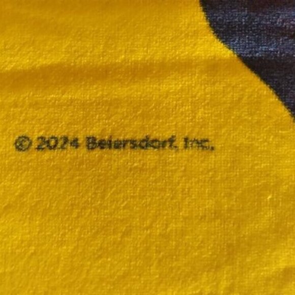 Two New Large Coppertone Beach Towels - never used or washed/won in a promotion! - Picture 3 of 3